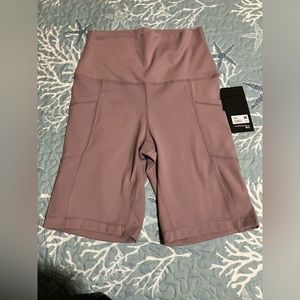 90 Degrees by Reflex NWT woman size medium biker shorts